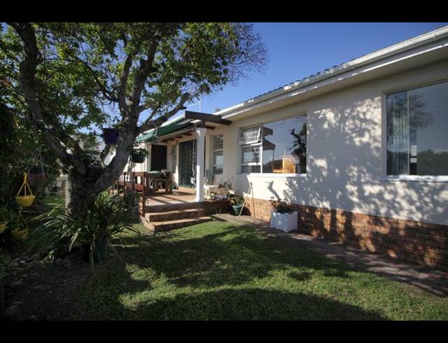 3 BEDROOM HOUSE FOR SALE IN FRAAIUITSIG